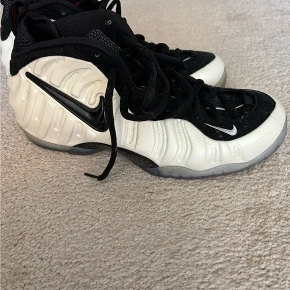 Nike Air Foamposite Pro 'Pearl’, Vintage in mint condition, like a new.